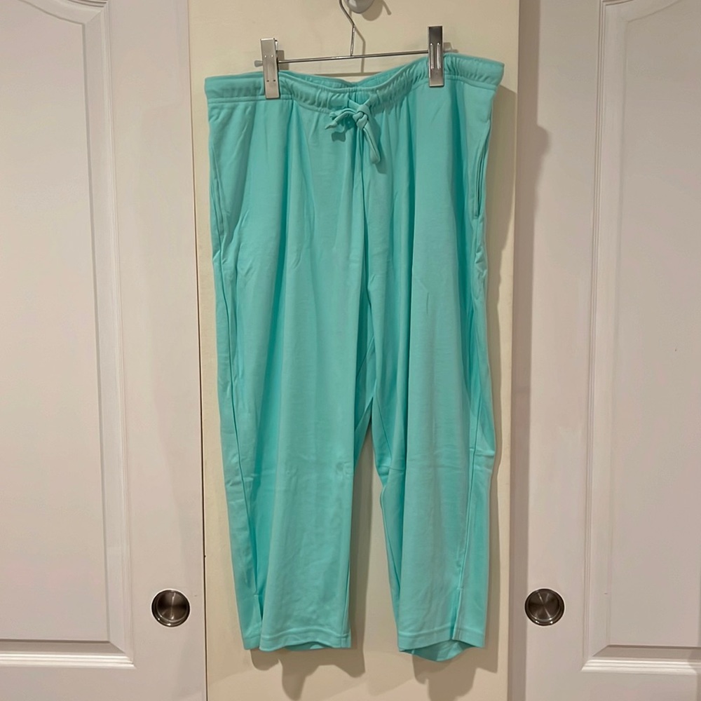 Vicki Wayne Cropped Pants